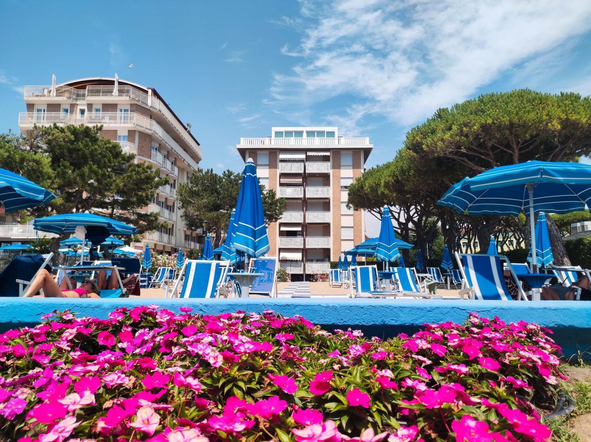 Brioni Fronte Mare Apartment Lido di Jesolo Bagian luar foto